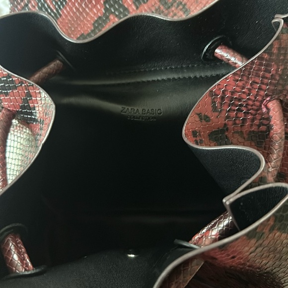 ZARA Drawstring Backpack Purse - Picture 4 of 4